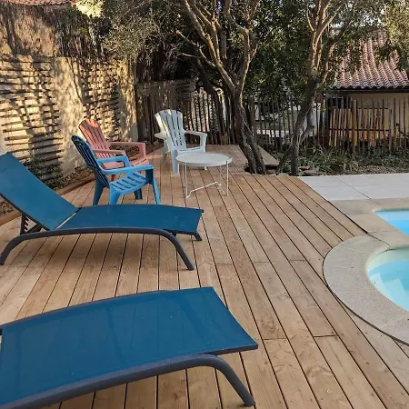 Villa Spacieuse Avec Piscine Et Climatisation *