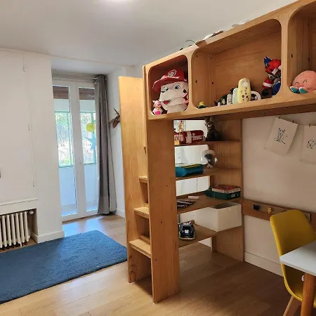 Spacieuse Avec Piscine Et Climatisation Caveirac