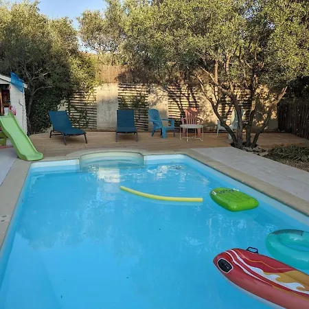 Spacieuse Avec Piscine Et Climatisation * Caveirac