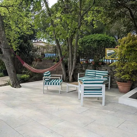 Spacieuse Avec Piscine Et Climatisation
